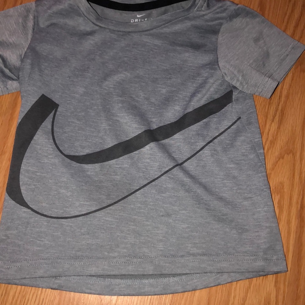Nike shirt dri-fit